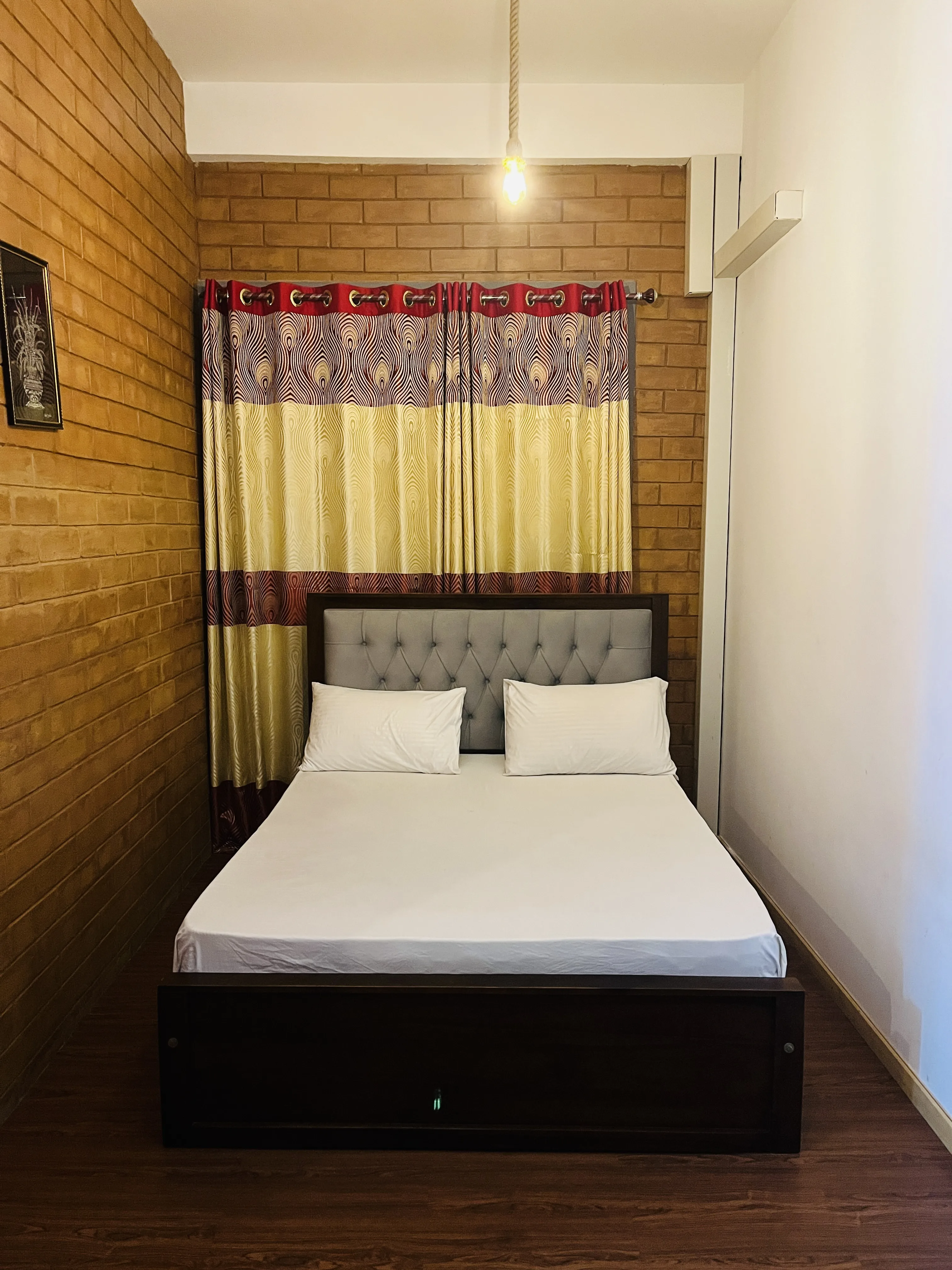 Normal Budget Room - bed view